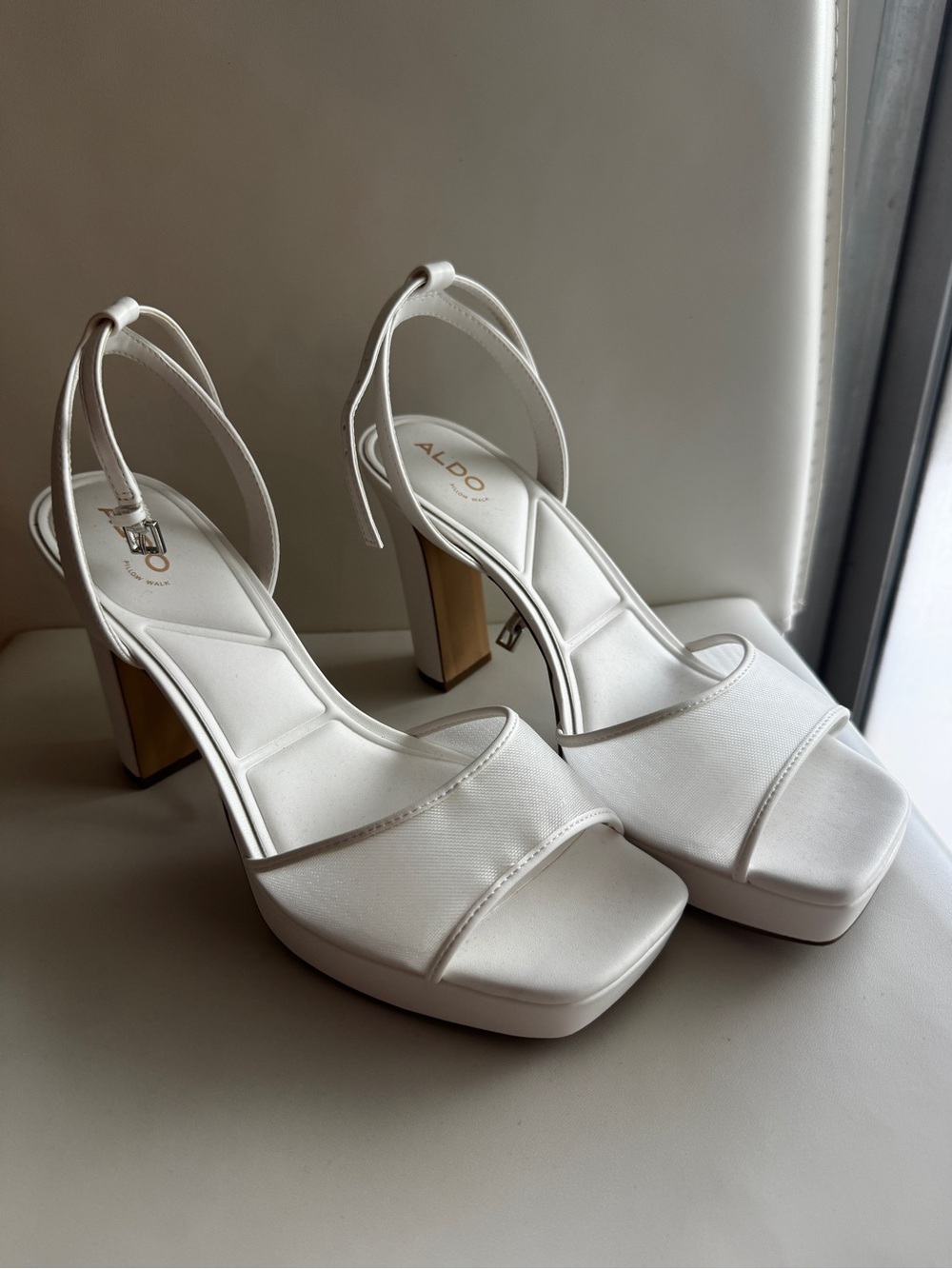 Aldo Chicglimmer White Platform Strappy Mesh Block Heel Bridal Sandals - Size 9 - Picture 11 of 14